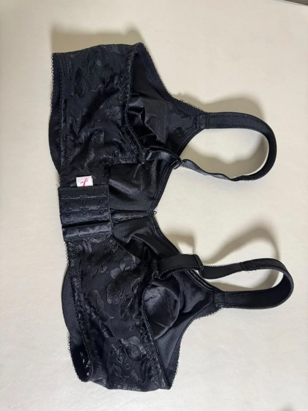 Wacoal Womens Underwire Bra Black Floral size 40D Unlined
